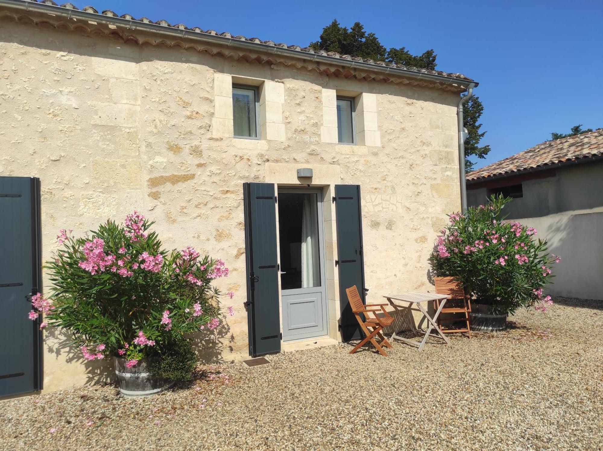 Clos Vieux Rochers Vineyard ピュイスガン エクステリア 写真